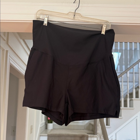 Old Navy Pants - Old Navy Active Powersoft High Rise Go Dry Shorts